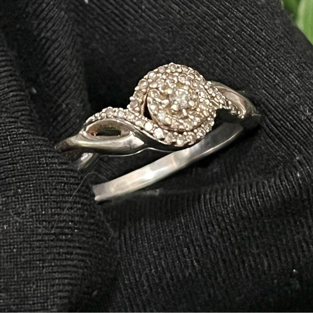 10k white gold Diamond Cluster engagement Ring with Bypass Band